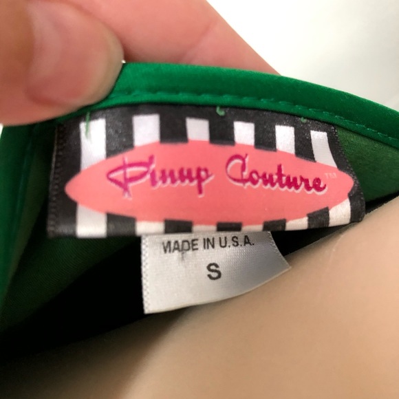 Gorgeous pinup dress with reversible jacket - Picture 7 of 9